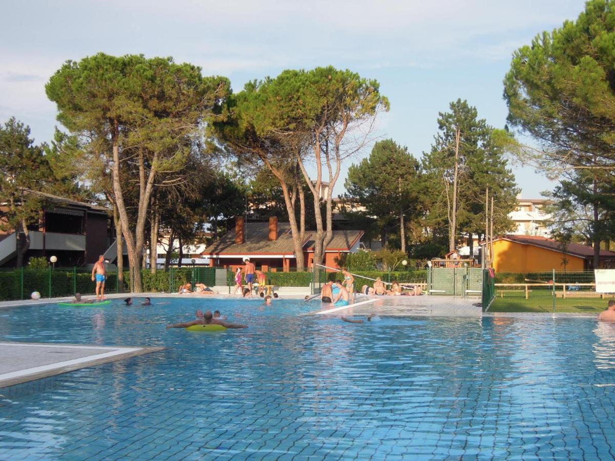 Villaggio Azzurro Bibione Exterior photo